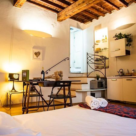 Studio In Tornabuoni Within A Renaissance Building Apartment Florence Exterior photo